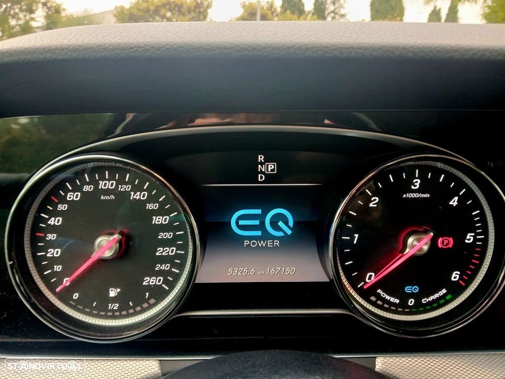 Mercedes-Benz E 300 Bluetec Hybrid Avantgarde - 26