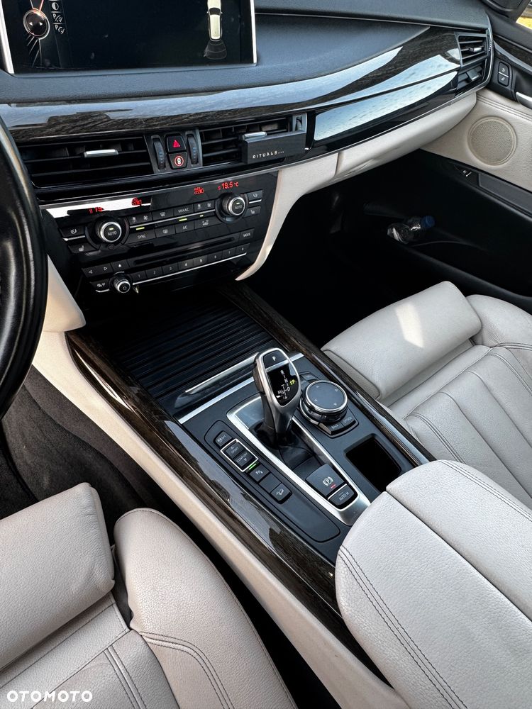 BMW X5 xDrive25d - 14