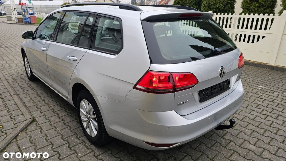 Volkswagen Golf 1.6 TDI BlueMotion Comfortline - 5
