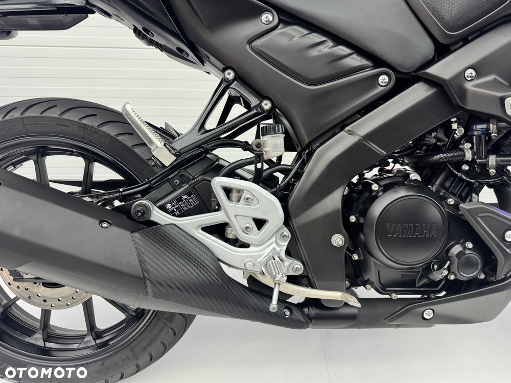 Yamaha MT - 24