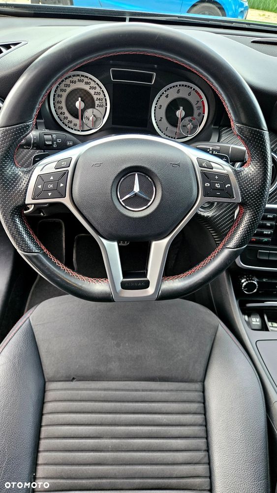 Mercedes-Benz Klasa A 250 4-Matic AMG Line - 12