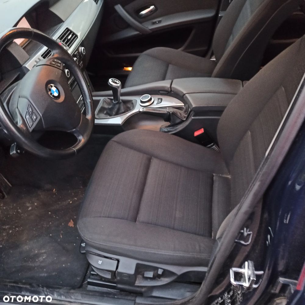 BMW Seria 5 523i - 8
