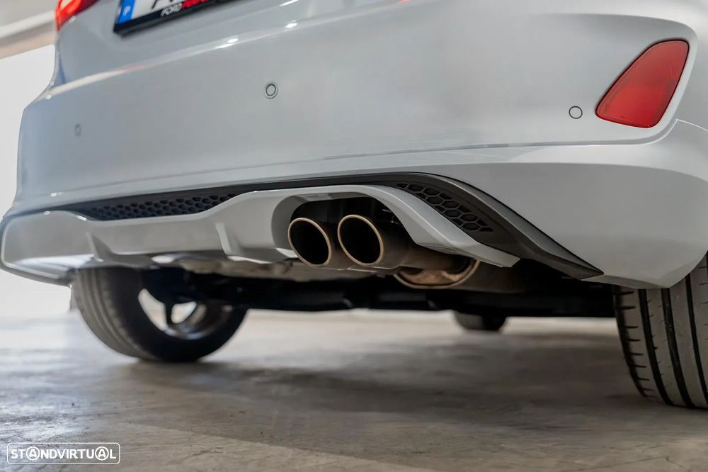 Ford Fiesta 1.5 EcoBoost ST - 17