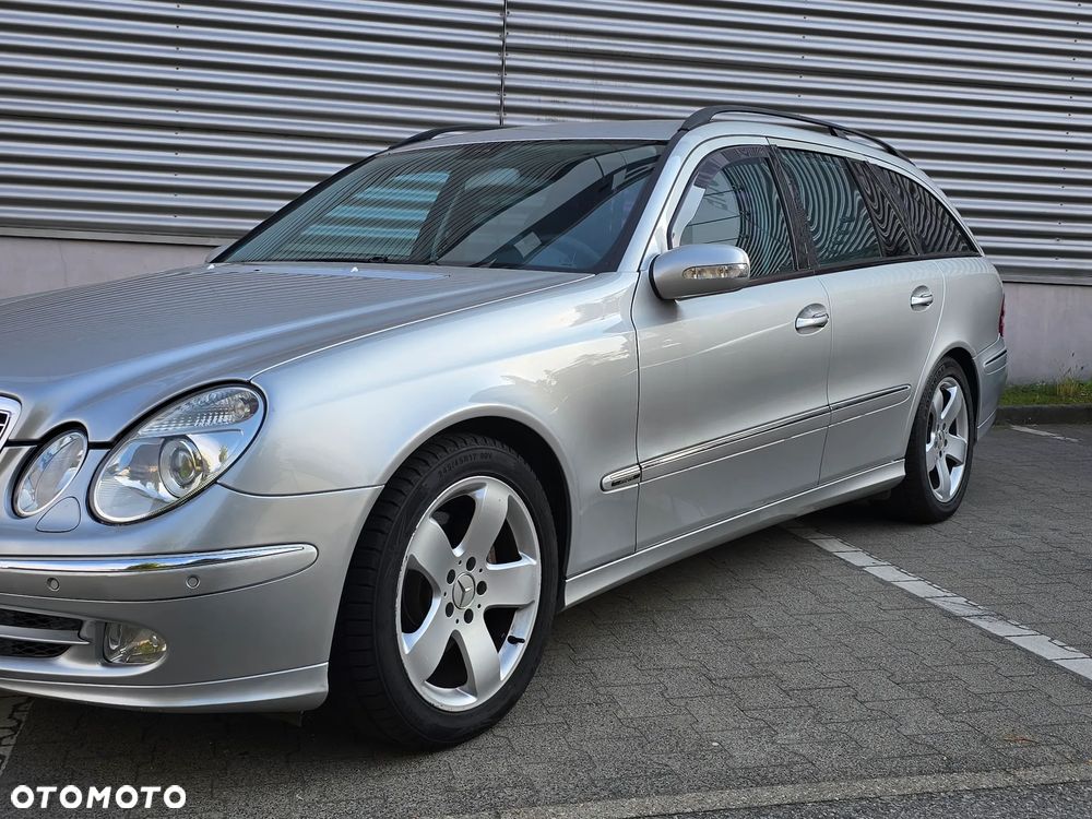 Mercedes-Benz Klasa E 320 T Avantgarde - 27