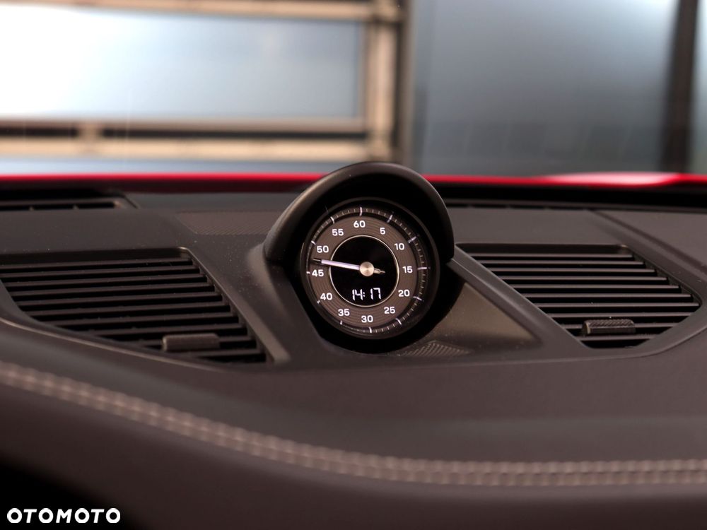 Porsche 911 Turbo S - 27