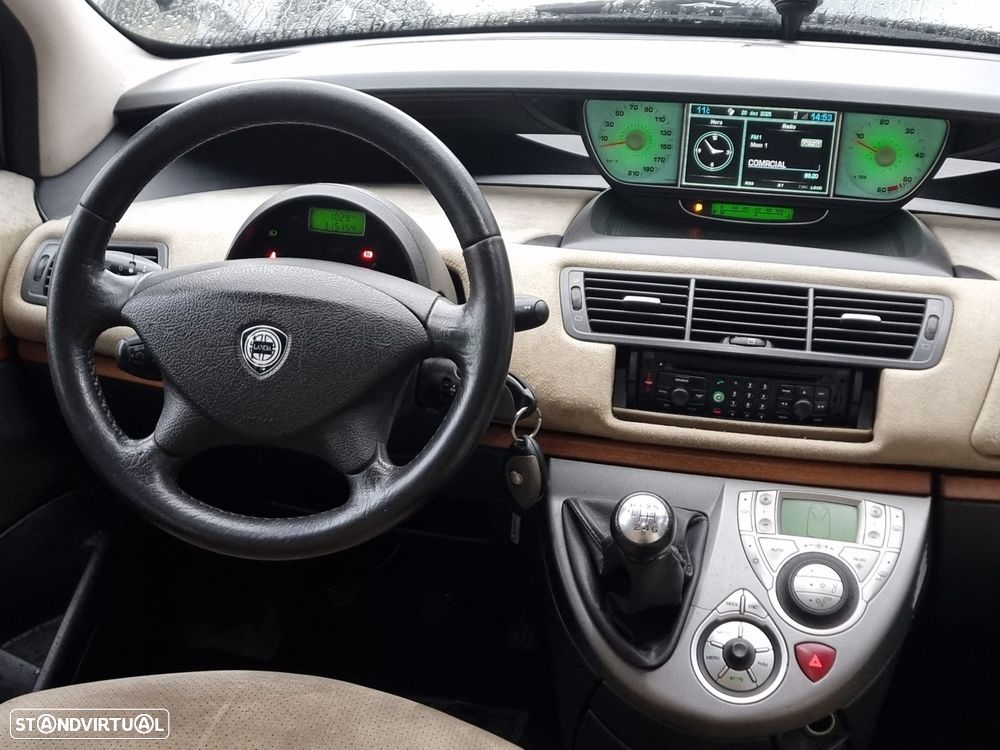 Lancia Phedra 2.2 JTD - 9