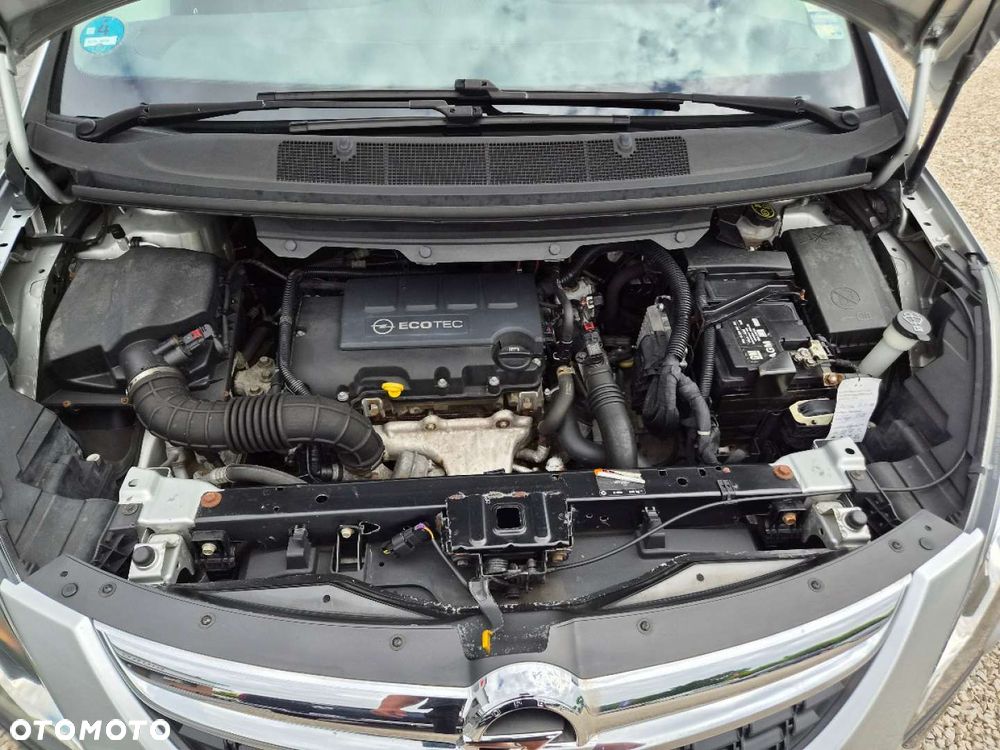 Opel Zafira - 31