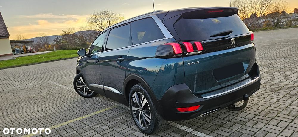 Peugeot 5008 - 3