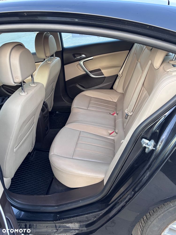 Opel Insignia 2.0 T Sport 4x4 - 5