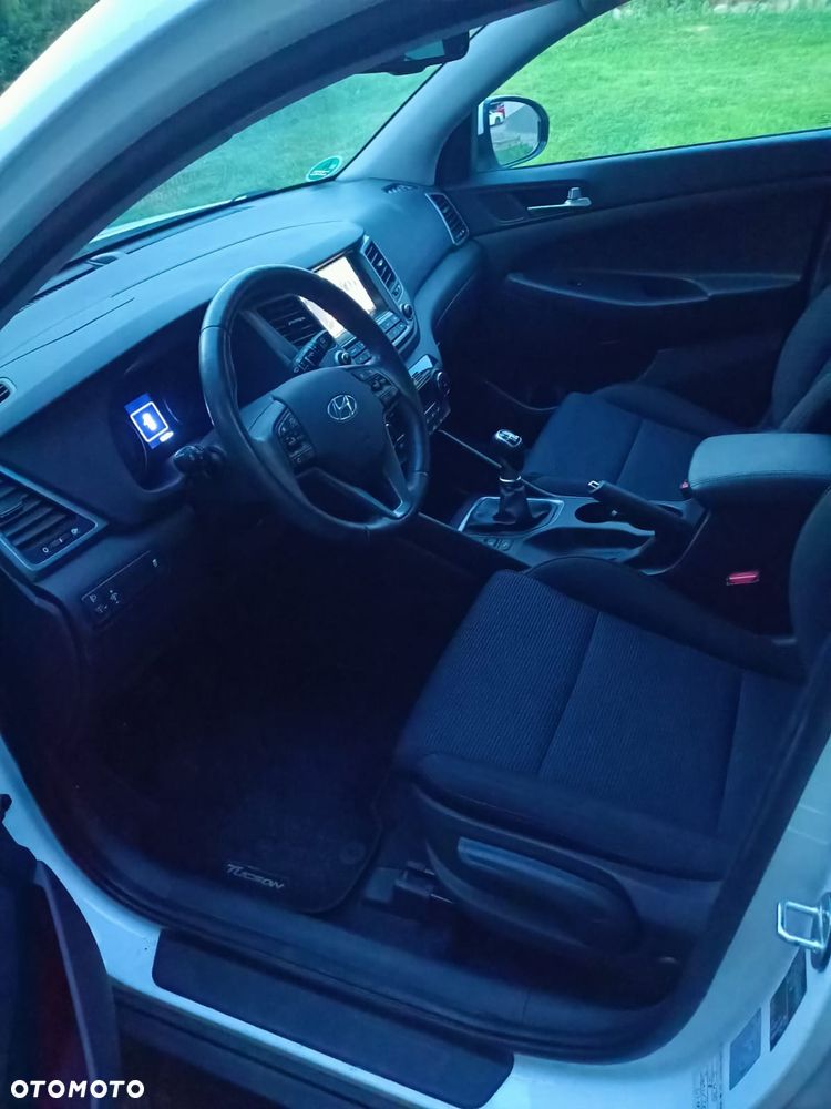 Hyundai Tucson - 8