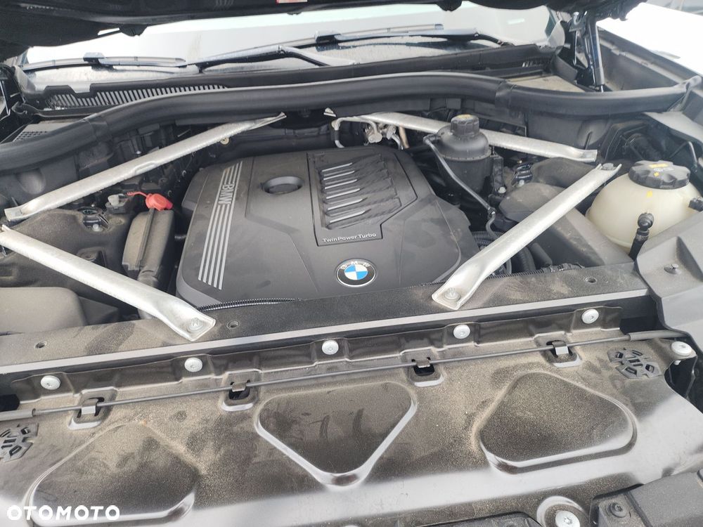 BMW X7 xDrive40i - 13