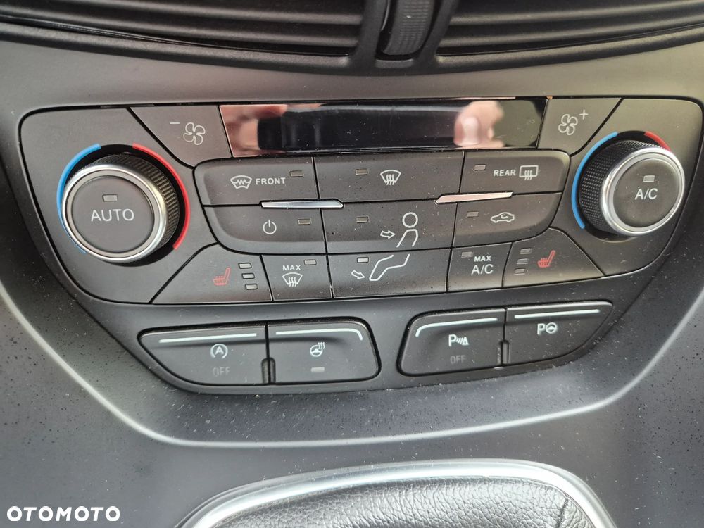 Ford Kuga 2.0 TDCi FWD ST-Line - 9
