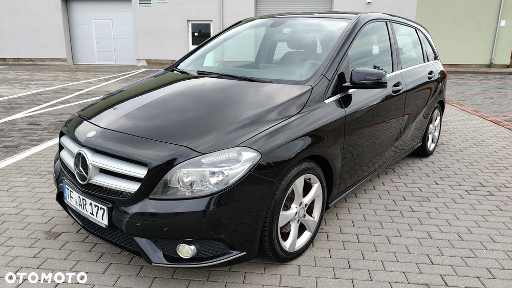 Mercedes-Benz Klasa B 200 Edition - 25