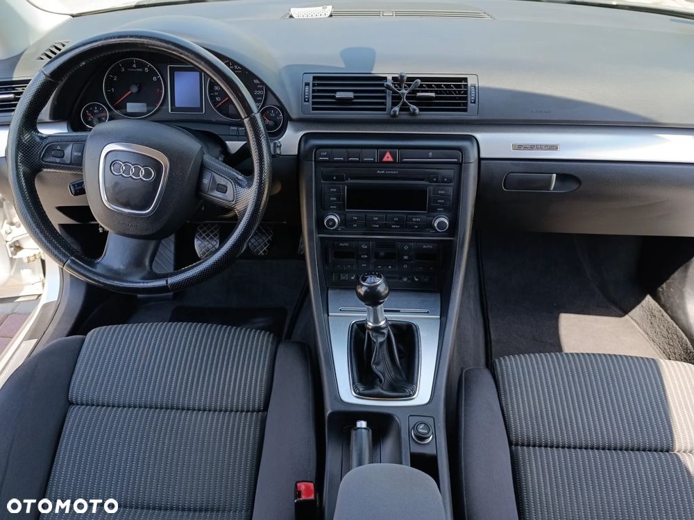 Audi A4 Avant 1.8 T quattro - 12