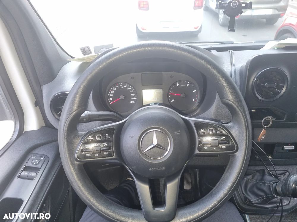 Mercedes-Benz SPRINTER - 5
