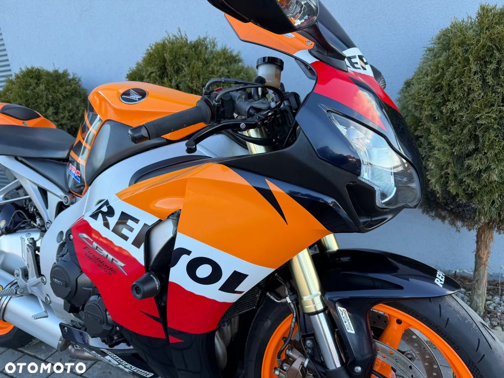 Honda CBR - 8
