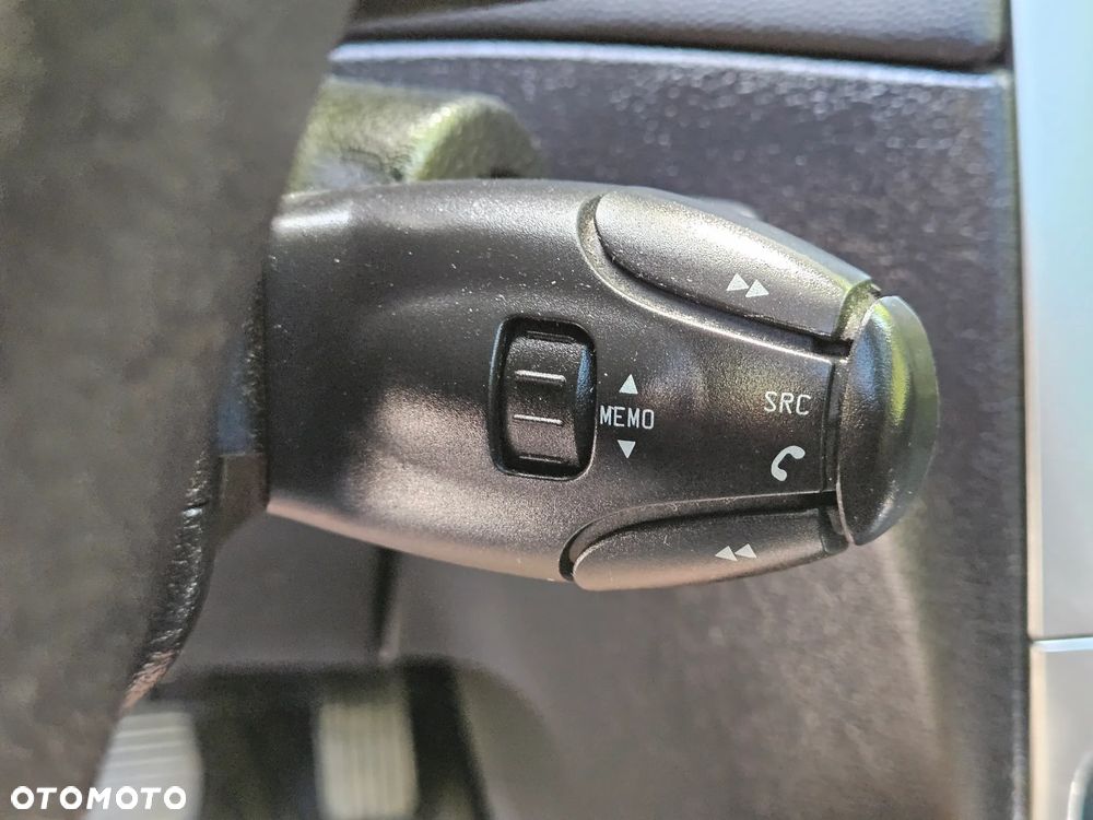 Peugeot 307 HDi SW 135 Premium - 22