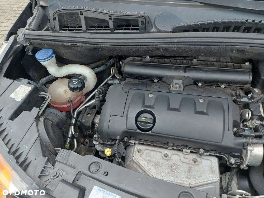Citroën C3 Picasso 1.6i Exclusive - 27