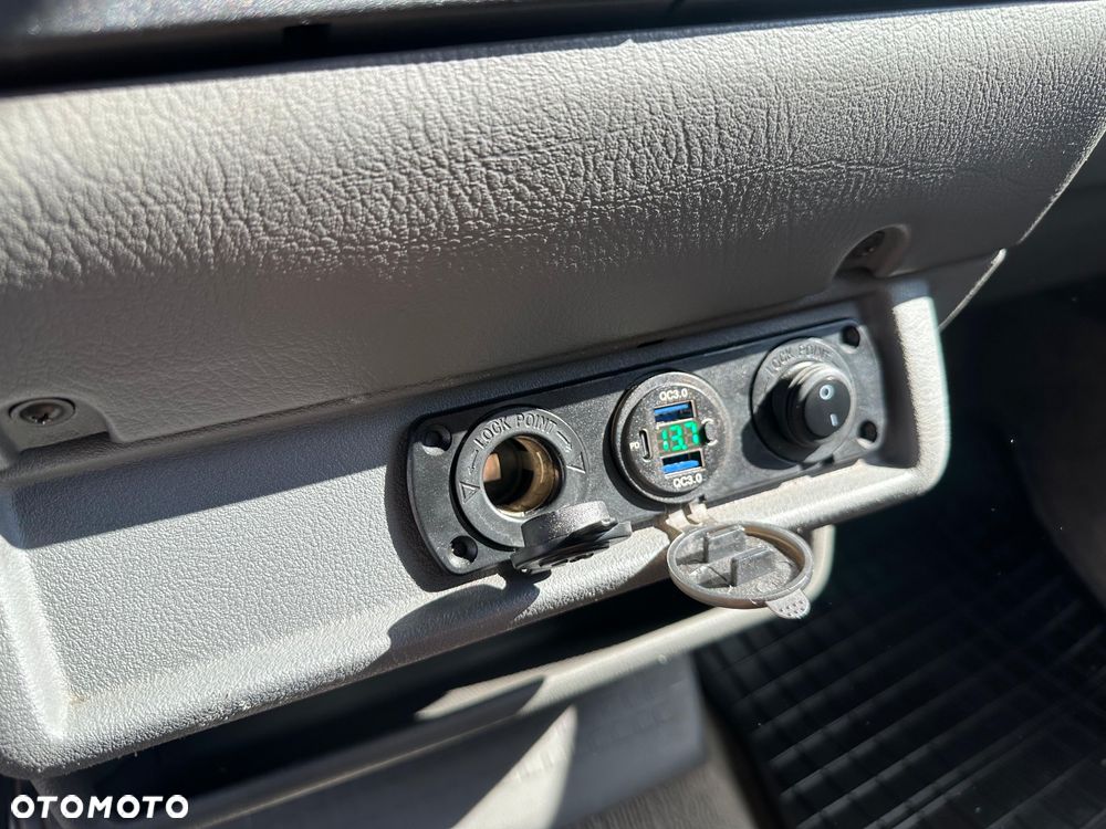 Volkswagen Multivan - 18