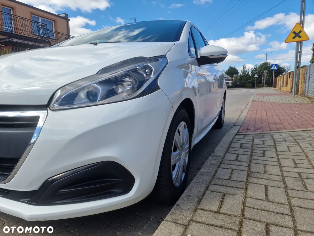 Peugeot 208 PureTech 82 Active - 11