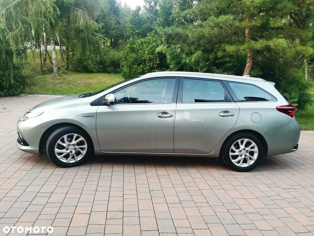 Toyota Auris - 5