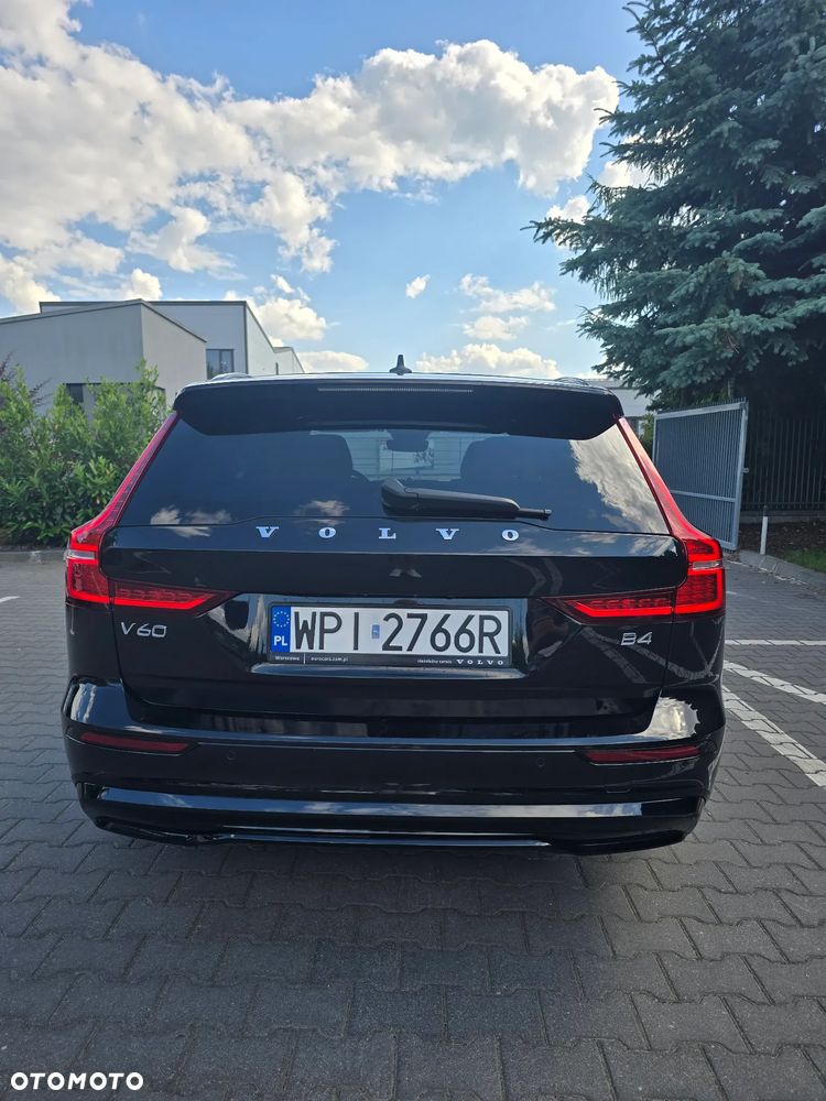 Volvo V60 B4 B DKG Ultra Dark - 4