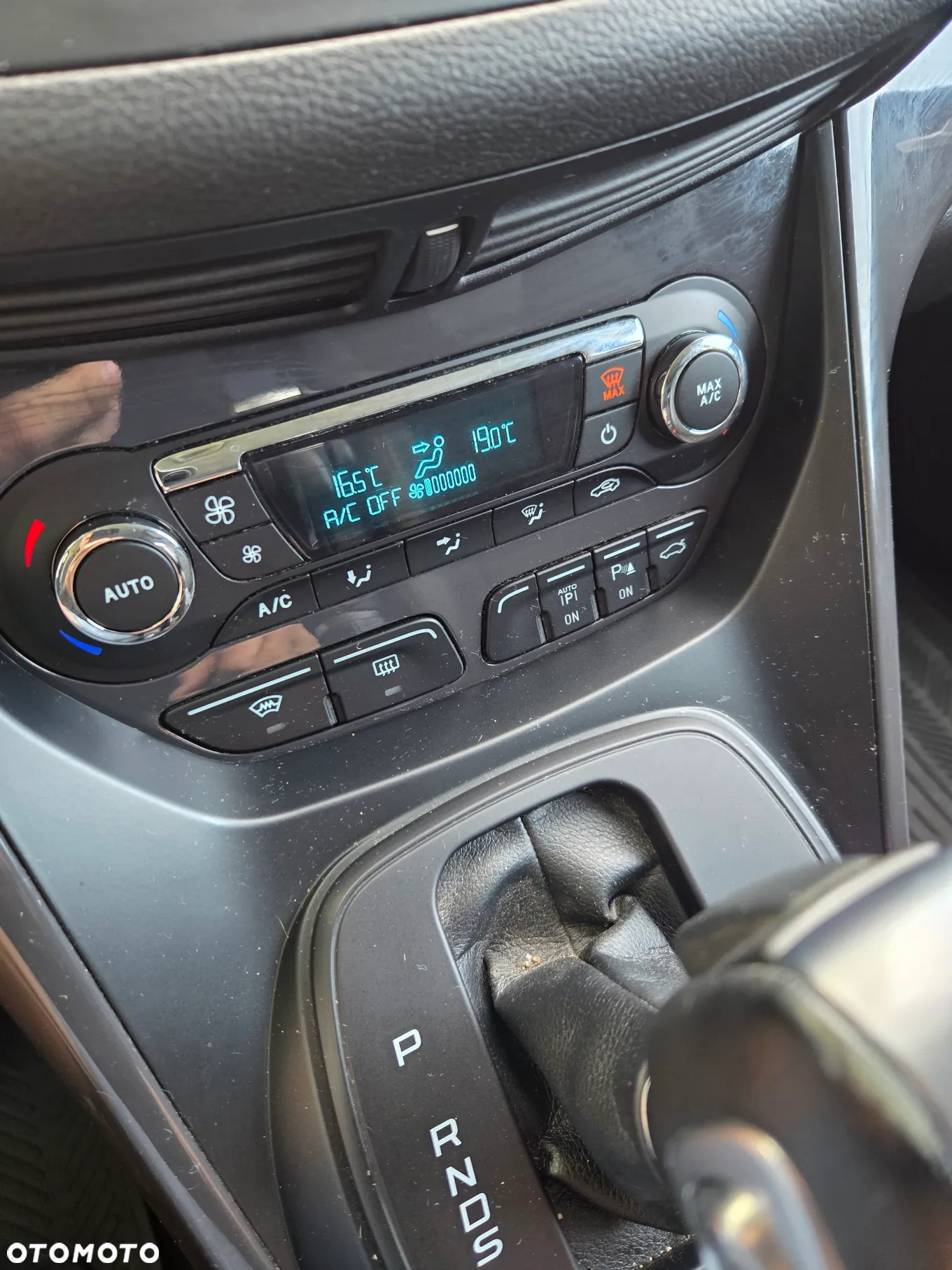 Ford Kuga - 15