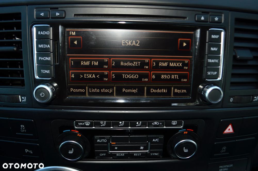 Volkswagen Multivan - 22