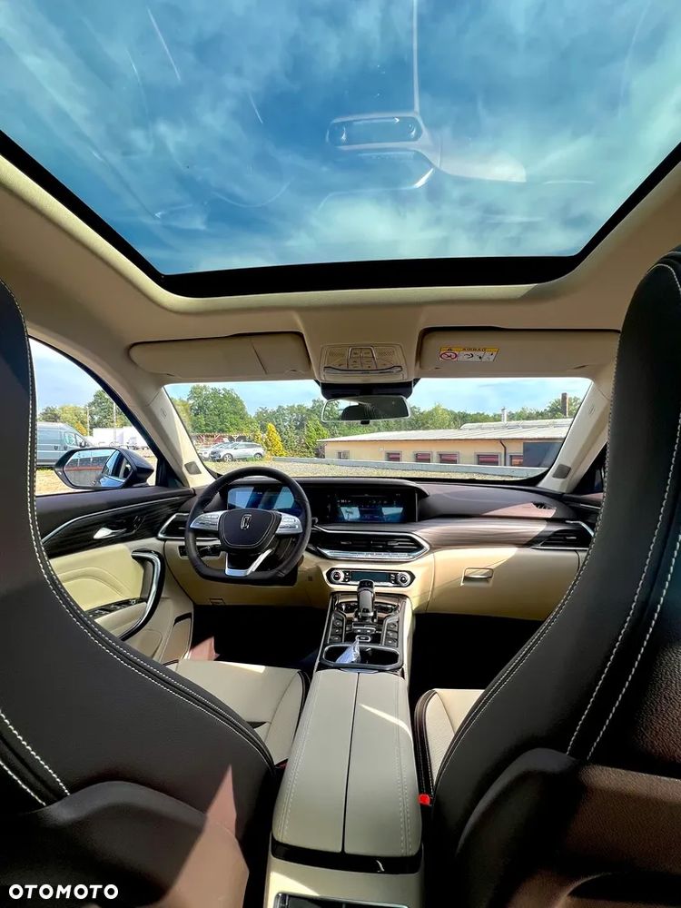 Bestune T77 1.5T Business DCT - 12