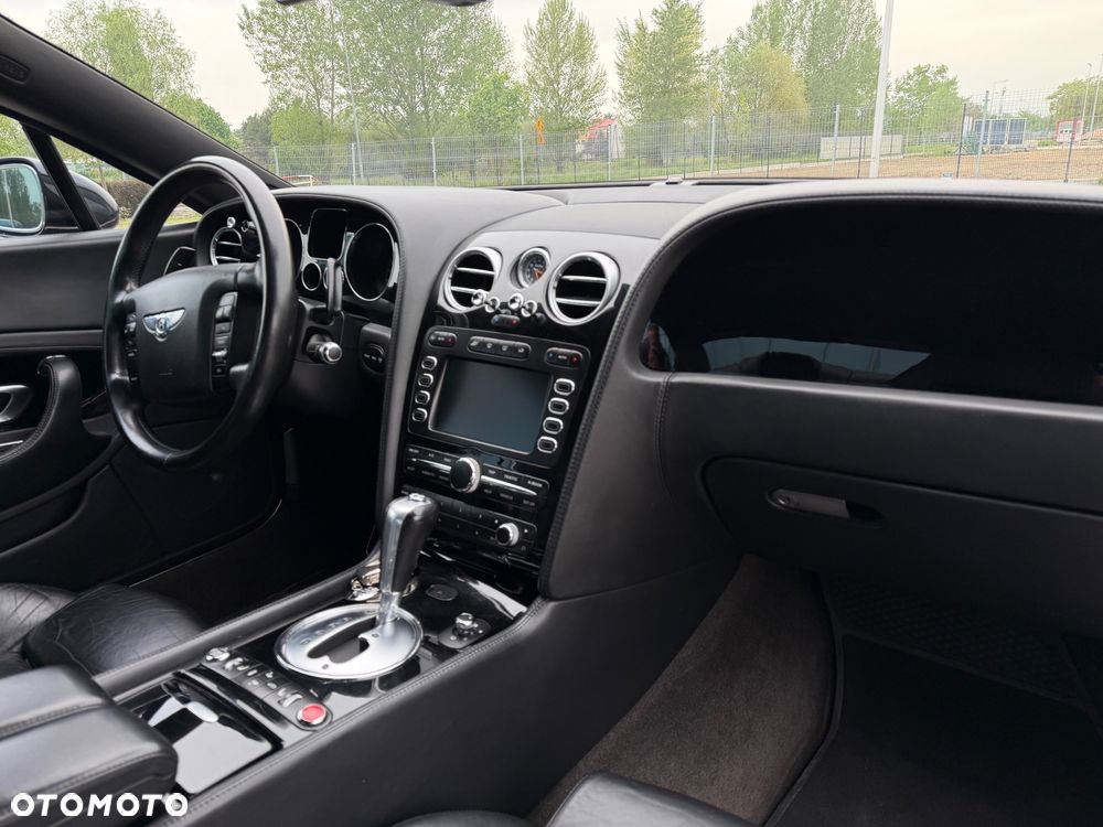 Bentley Continental GT Standard - 27