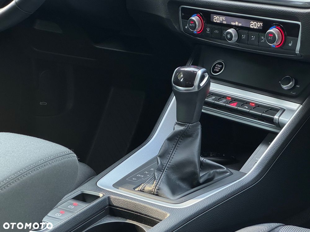 Audi Q3 35 TFSI S tronic - 14