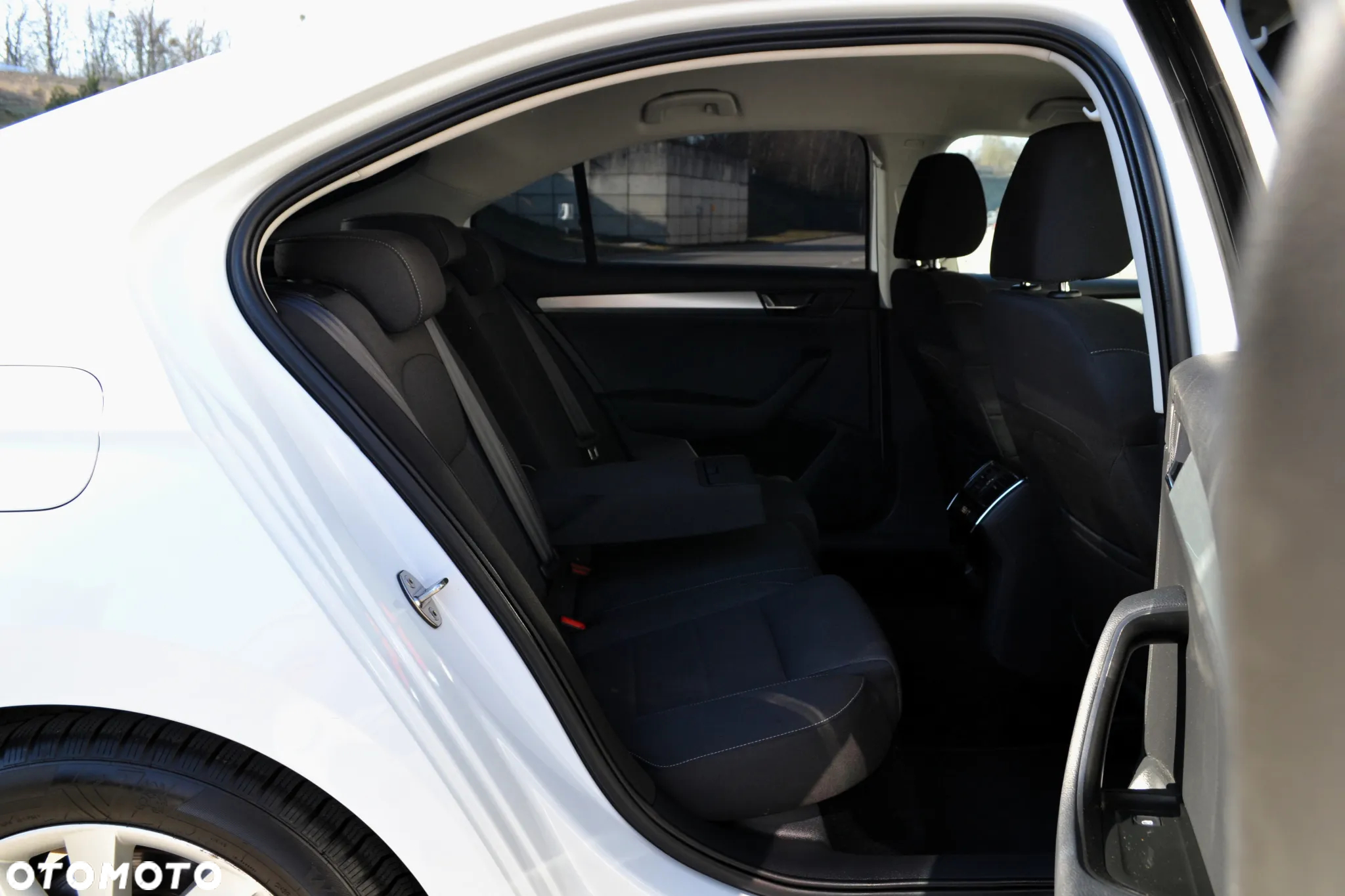 Skoda Superb 2.0 TSI Ambition DSG - 12