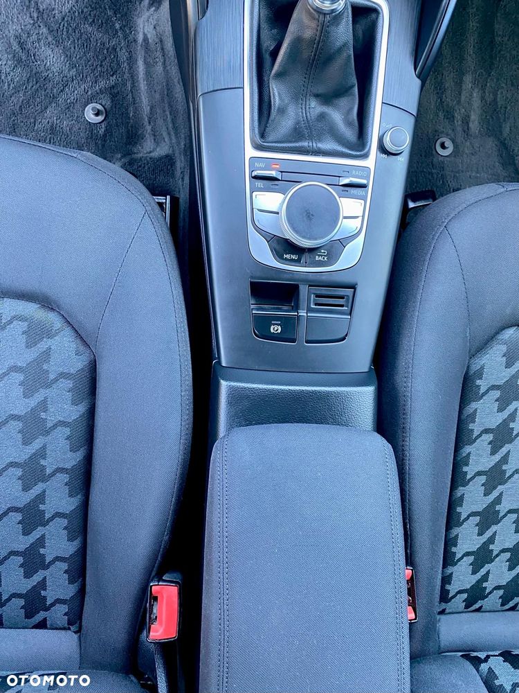Audi A3 Sportback - 18