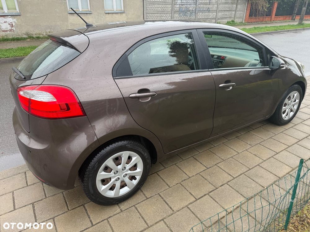 Kia Rio 1.2 XL - 4