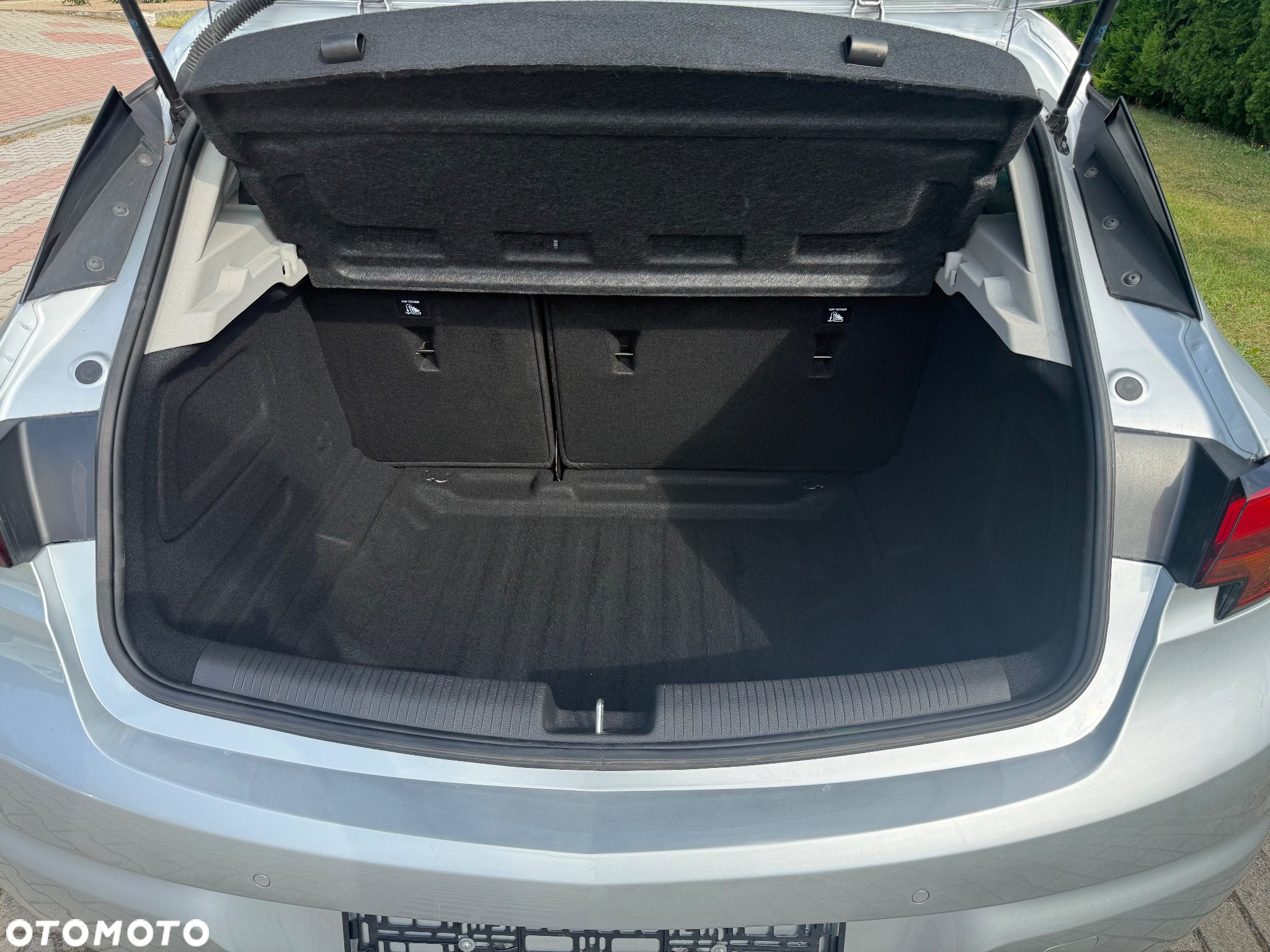 Opel Astra 1.0 Turbo Start/Stop 120 Jahre - 11