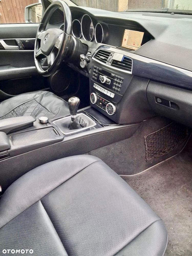 Mercedes-Benz Klasa C 200 CDI BlueEff Classic - 5