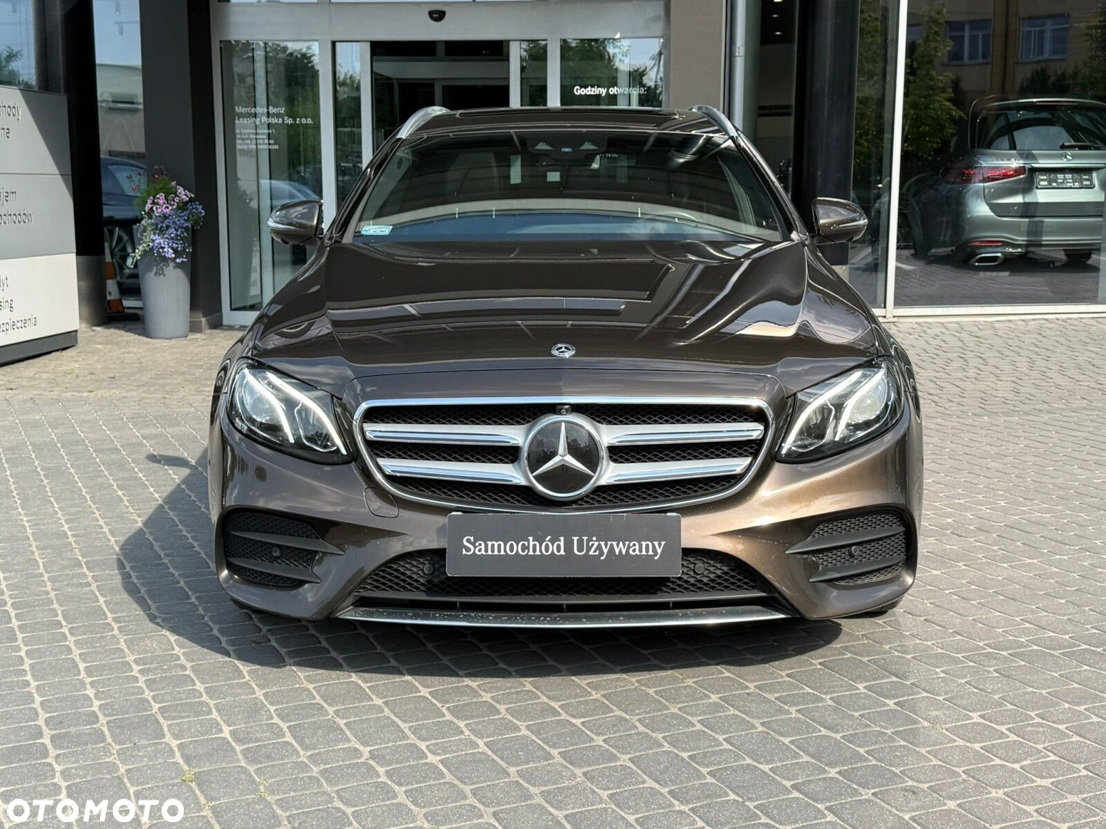 Mercedes-Benz Klasa E 200 9G-TRONIC - 2