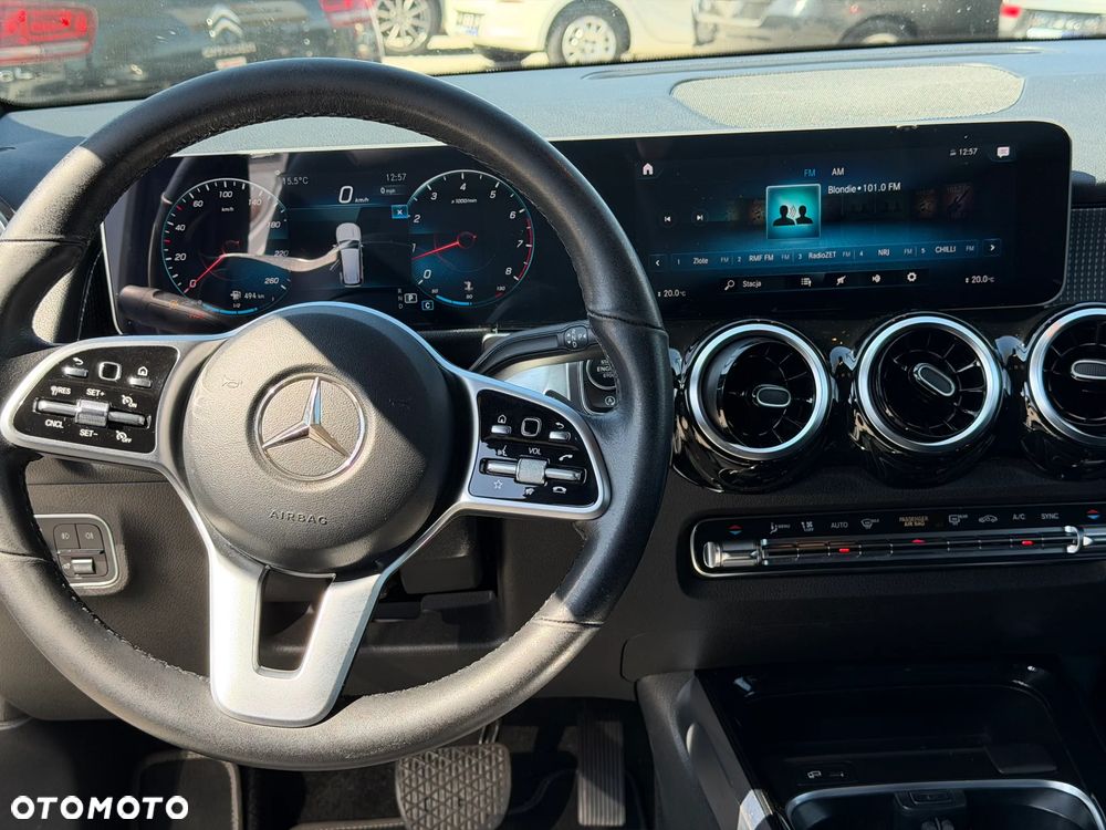 Mercedes-Benz GLB 250 4-Matic 8G-DCT - 27