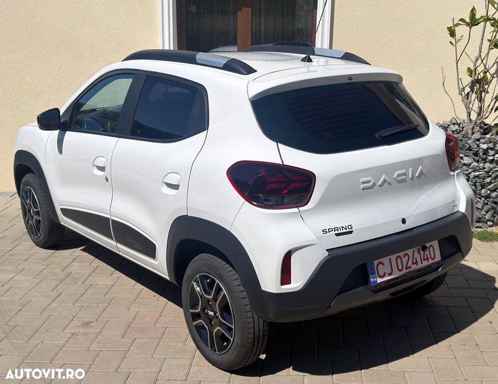 Dacia Spring Essential - 4