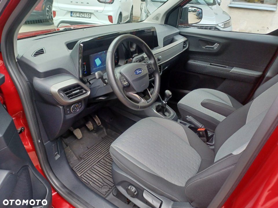 Ford Transit Courier - 9