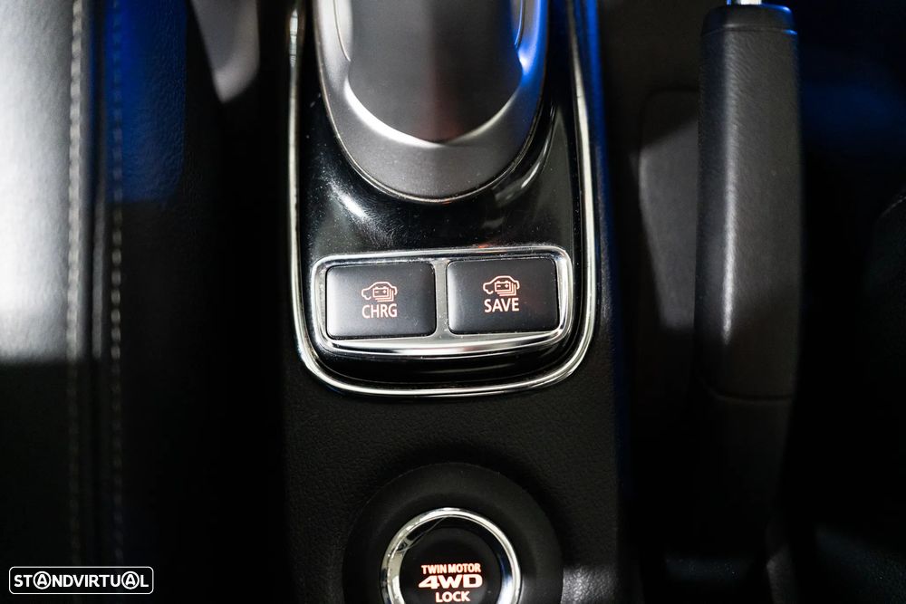 Mitsubishi Outlander 2.0 4WD - 33