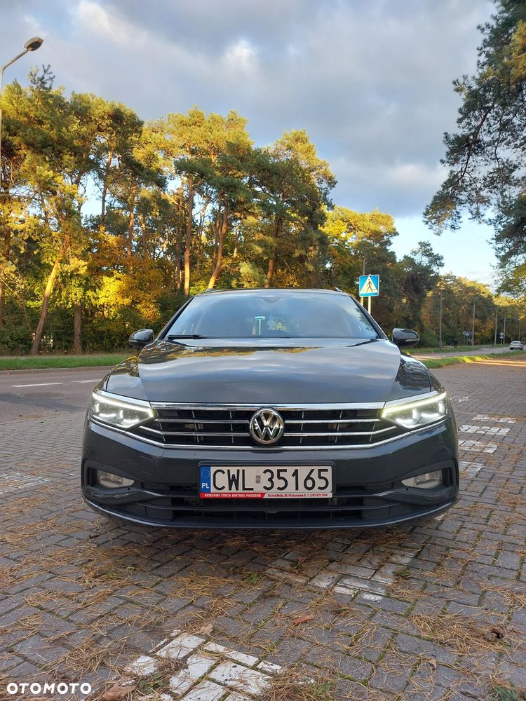 Volkswagen Passat Variant - 11