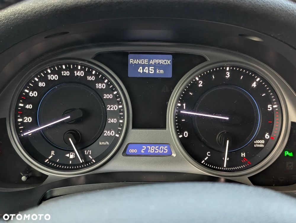 Lexus IS 220 D Prestige - 20