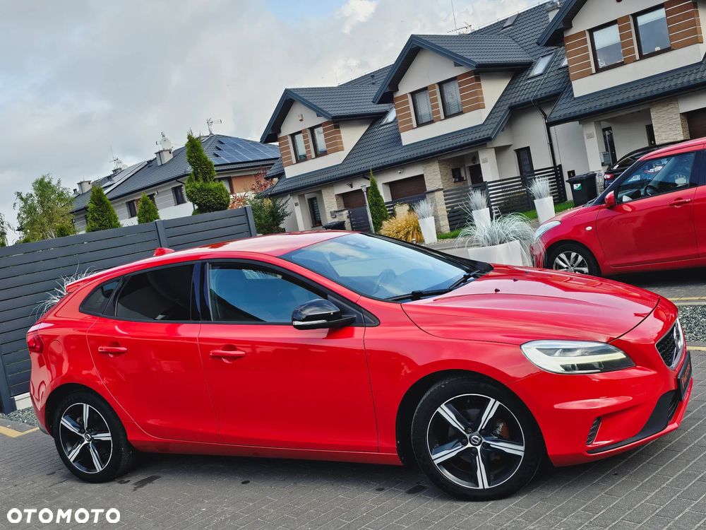 Volvo V40 D2 Drive-E R-Design Momentum - 24