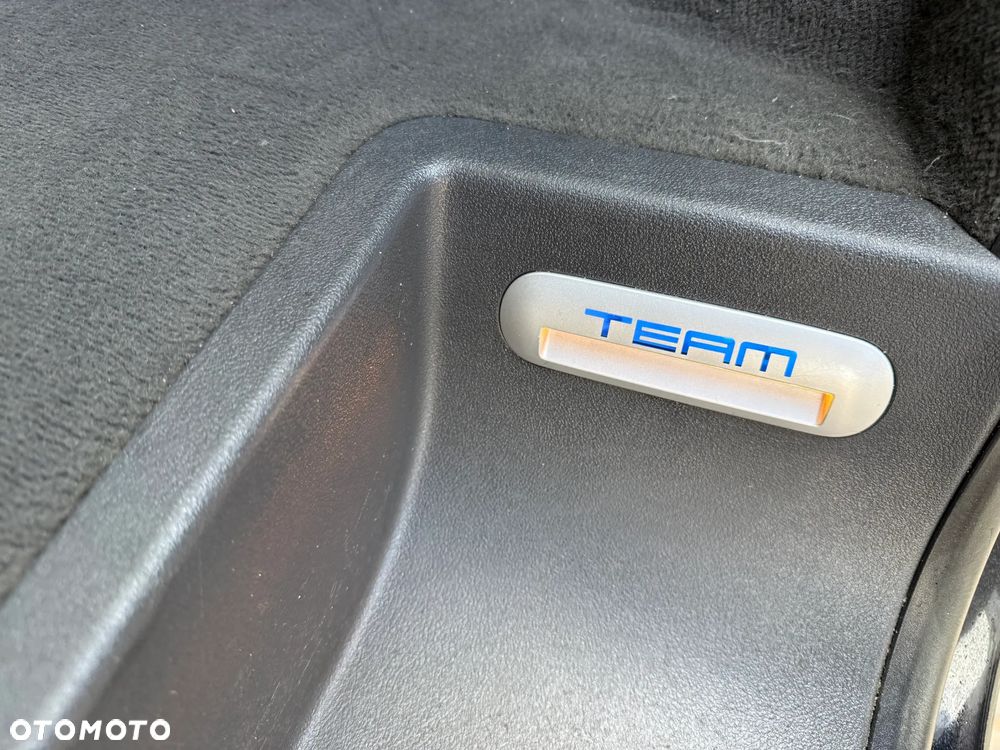 Volkswagen Multivan - 20