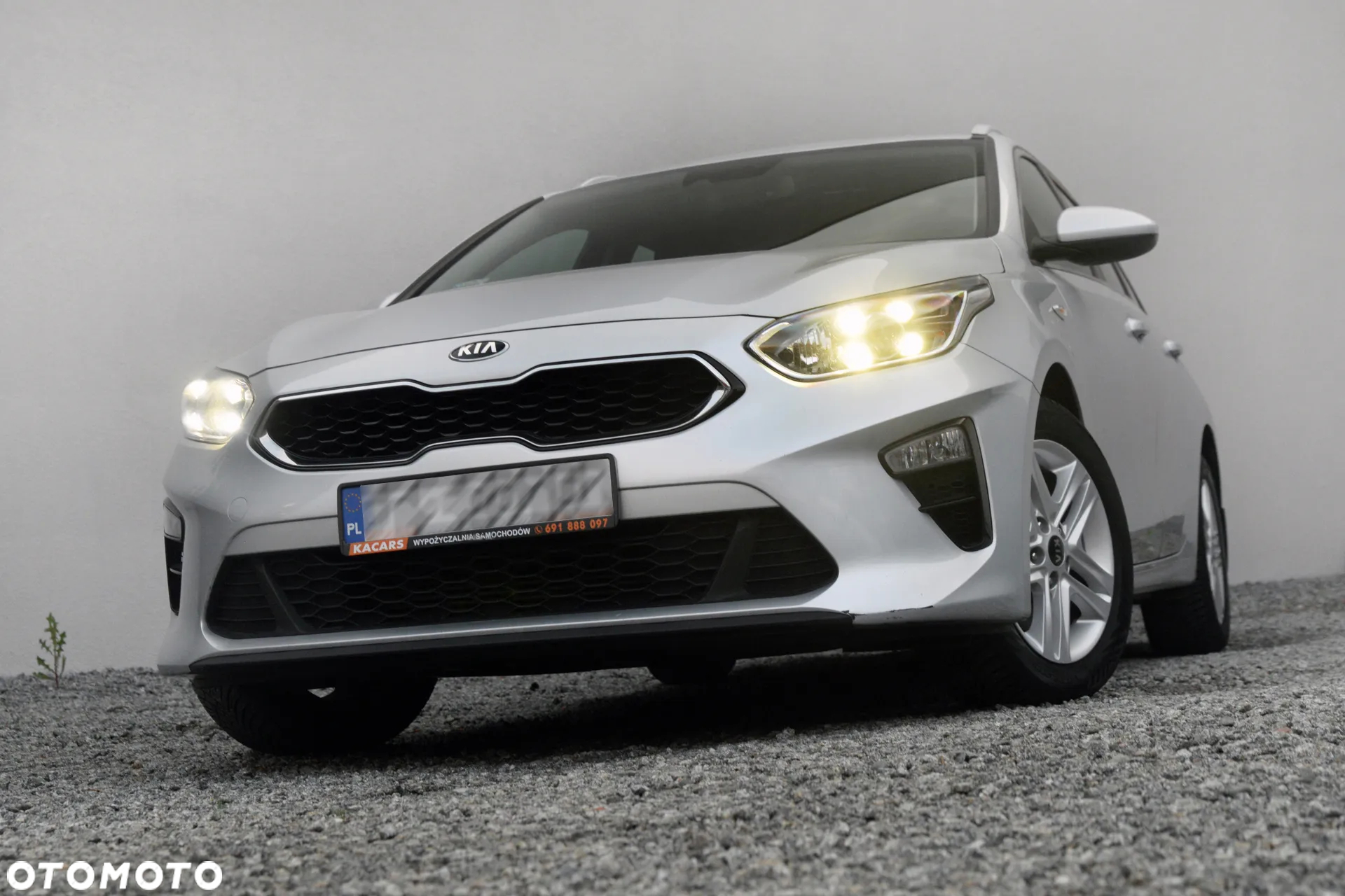 Kia Ceed 1.5 T-GDI Business Line DCT - 12