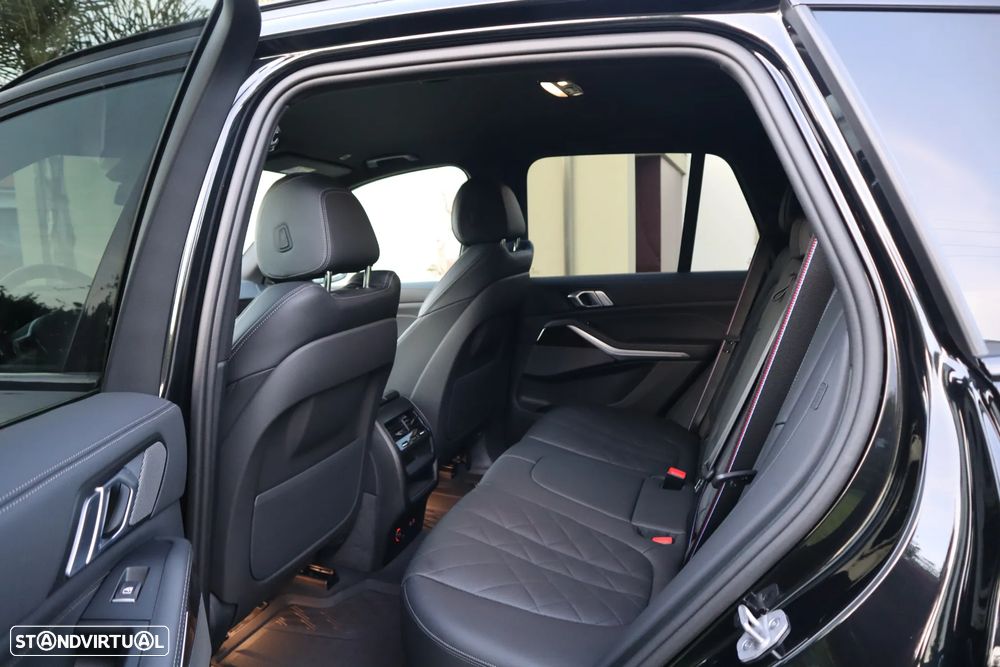 BMW X5 50 e xDrive Edição Desportiva M - 32