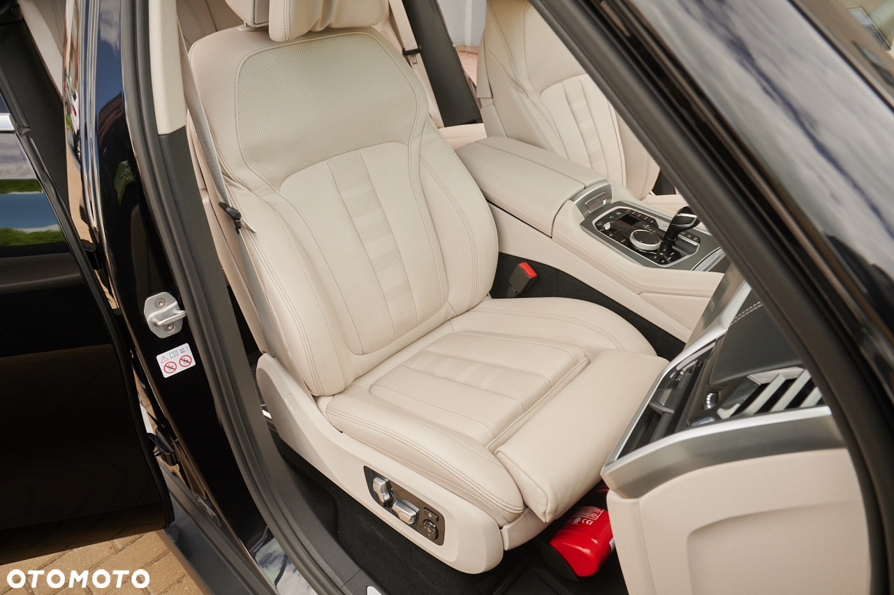 BMW X6 xDrive30d - 25