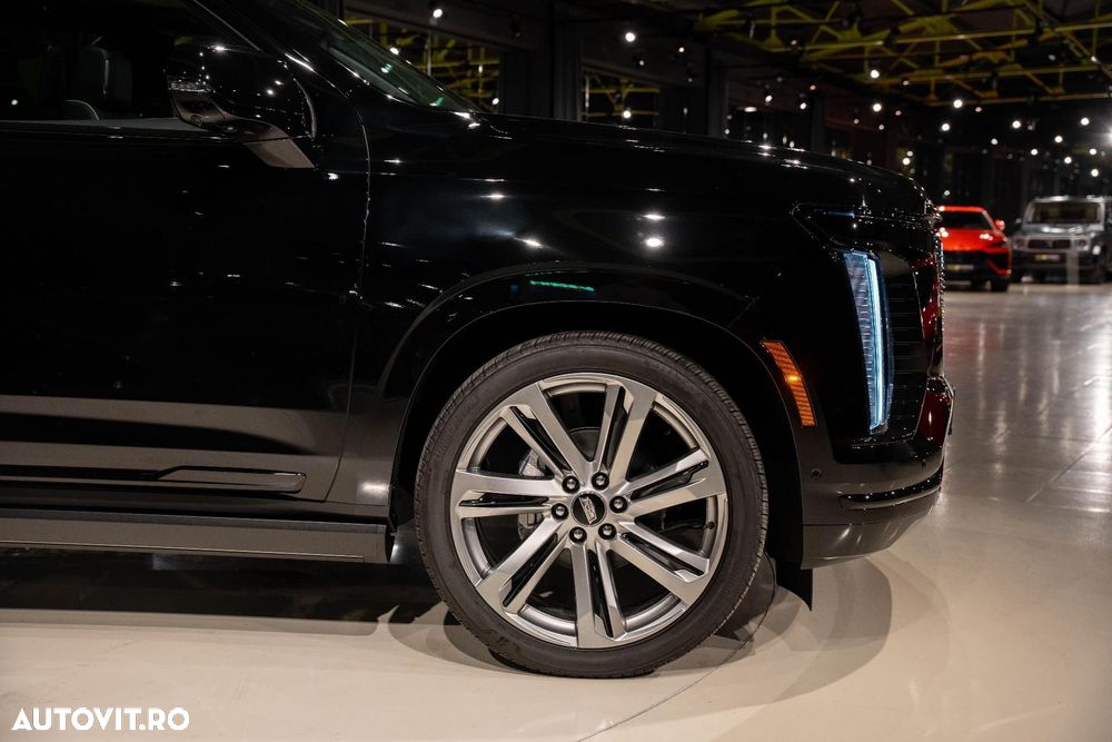 Cadillac Escalade - 35