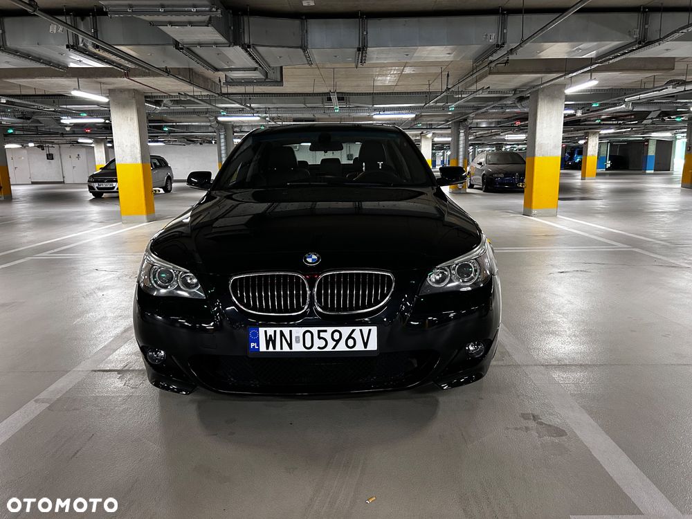 BMW Seria 5 550i Sport-Aut Edition Exclusive - 2